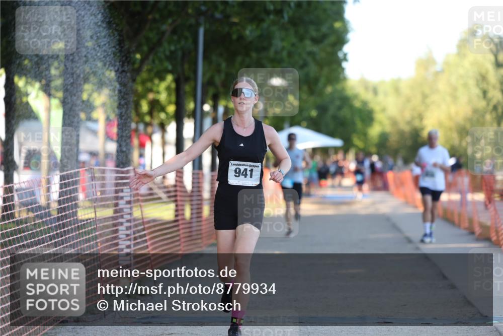 07.09.2025 - 19. Norderstedt Triathlon Michael Strokosch http://msf.ph/oto/8779934 07.09.2025 17:04:57 Laufen 378, 936, 941 meine-sportfotos.de