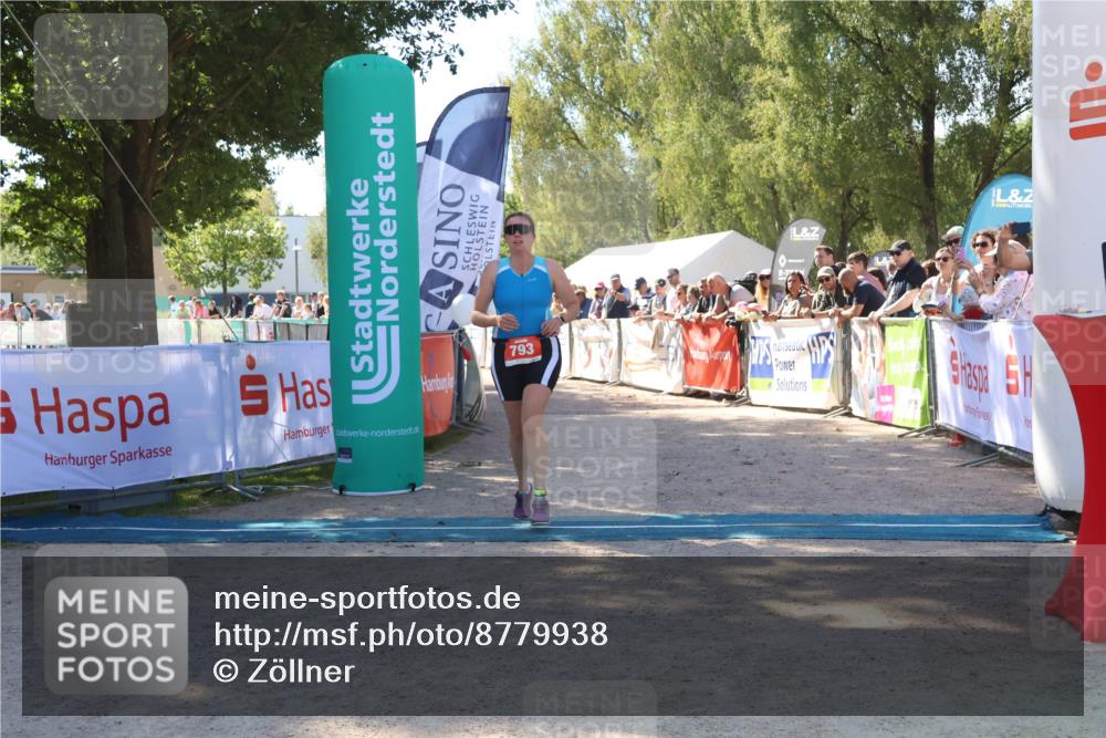 07.09.2025 - 19. Norderstedt Triathlon Zöllner http://msf.ph/oto/8779938 07.09.2025 12:42:51 Ziel 793 meine-sportfotos.de