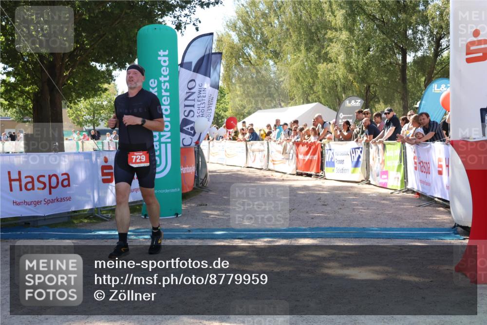 07.09.2025 - 19. Norderstedt Triathlon Zöllner http://msf.ph/oto/8779959 07.09.2025 12:45:46 Ziel 729, 1272 meine-sportfotos.de