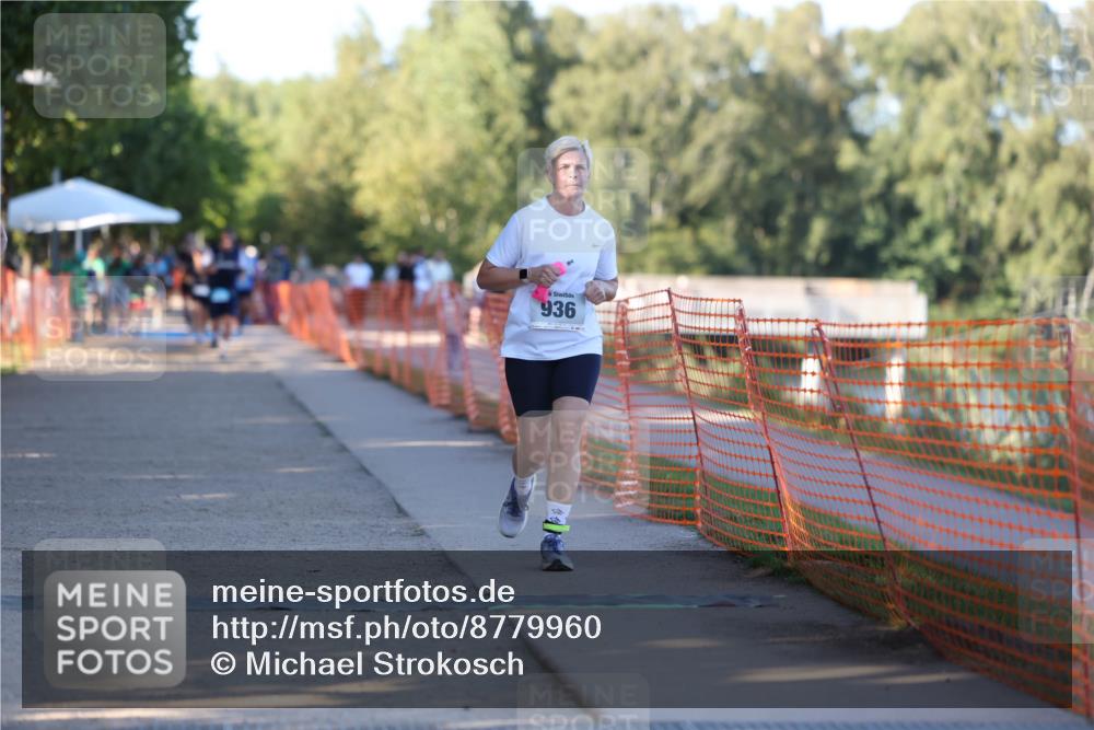 07.09.2025 - 19. Norderstedt Triathlon Michael Strokosch http://msf.ph/oto/8779960 07.09.2025 17:05:02 Laufen 378, 936, 941 meine-sportfotos.de