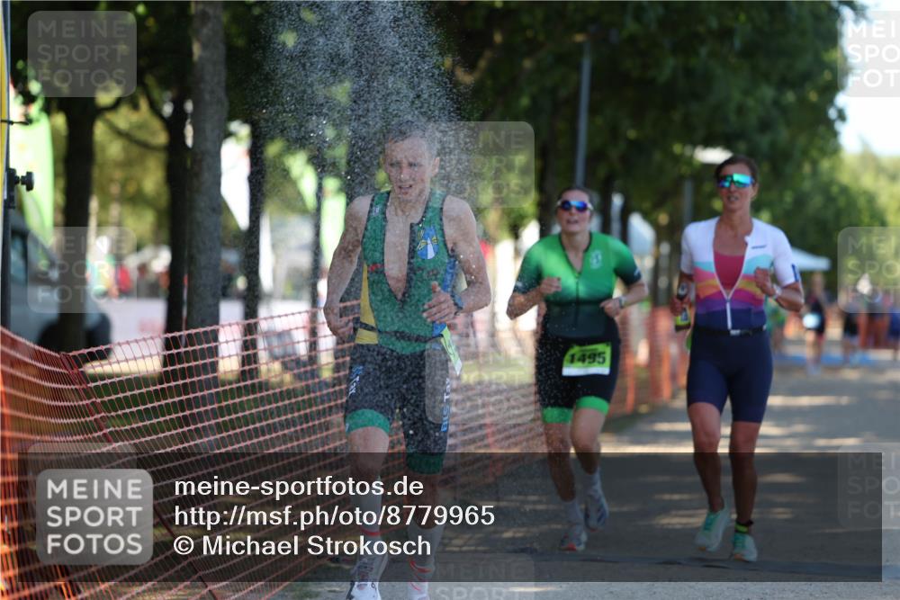07.09.2025 - 19. Norderstedt Triathlon Michael Strokosch http://msf.ph/oto/8779965 07.09.2025 16:00:47 Laufen 475, 1495, 1500 meine-sportfotos.de