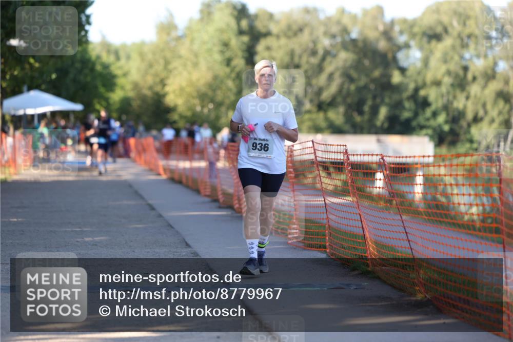 07.09.2025 - 19. Norderstedt Triathlon Michael Strokosch http://msf.ph/oto/8779967 07.09.2025 17:05:02 Laufen 378, 936, 941 meine-sportfotos.de