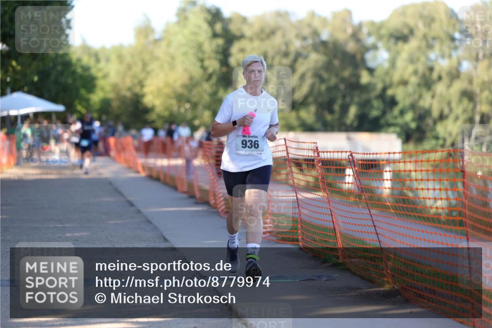 07.09.2025 - 19. Norderstedt Triathlon Michael Strokosch http://msf.ph/oto/8779974 07.09.2025 17:05:02 Laufen 378, 936, 941 meine-sportfotos.de