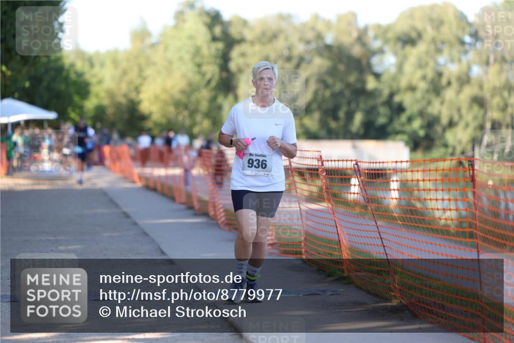 07.09.2025 - 19. Norderstedt Triathlon Michael Strokosch http://msf.ph/oto/8779977 07.09.2025 17:05:02 Laufen 378, 936, 941 meine-sportfotos.de