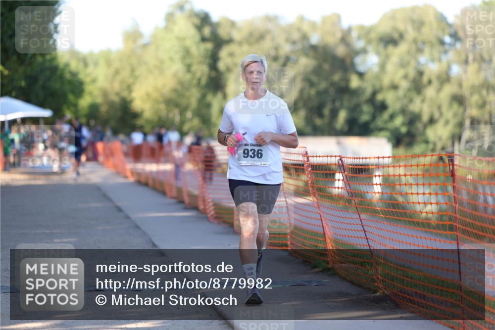 07.09.2025 - 19. Norderstedt Triathlon Michael Strokosch http://msf.ph/oto/8779982 07.09.2025 17:05:03 Laufen 378, 936 meine-sportfotos.de