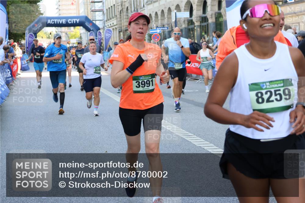 07.09.2025 - BARMER Alsterlauf Strokosch-Dieckow http://msf.ph/oto/8780002 07.09.2025 10:06:13 Ziel 2254, 2380, 2467, 2468, 2523, 2573, 2574, 2795, 3184, 3275, 3321, 3345, 3428, 3439, 3691, 3804, 3810, 3940, 3957, 3958, 4064, 4205, 4272, 4356, 4591, 5050, 5217, 5240, 5348, 5602, 5759, 5934, 6036, 6039, 6045, 6149, 6173, 6299, 6302, 6342, 8076, 8152 meine-sportfotos.de