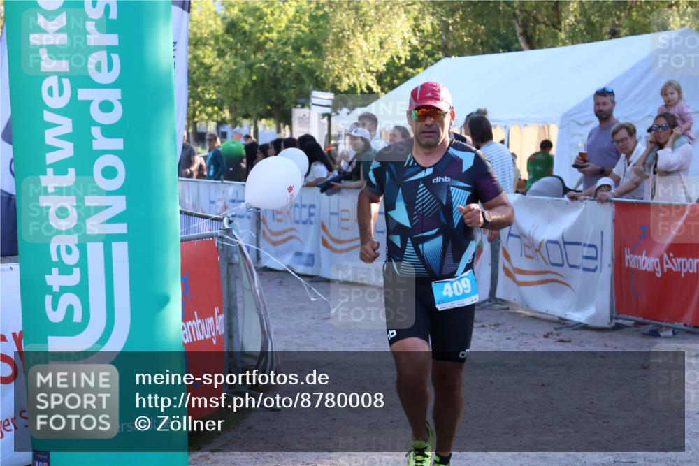 07.09.2025 - 19. Norderstedt Triathlon Zöllner http://msf.ph/oto/8780008 07.09.2025 17:34:15 Ziel 409, 910 meine-sportfotos.de