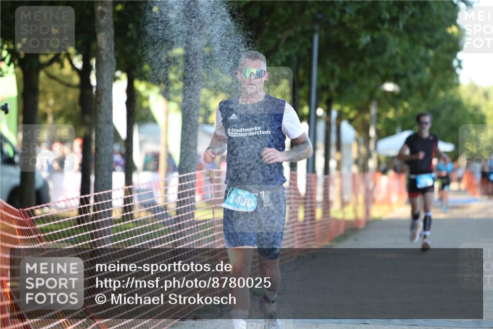 07.09.2025 - 19. Norderstedt Triathlon Michael Strokosch http://msf.ph/oto/8780025 07.09.2025 17:05:15 Laufen 1400 meine-sportfotos.de