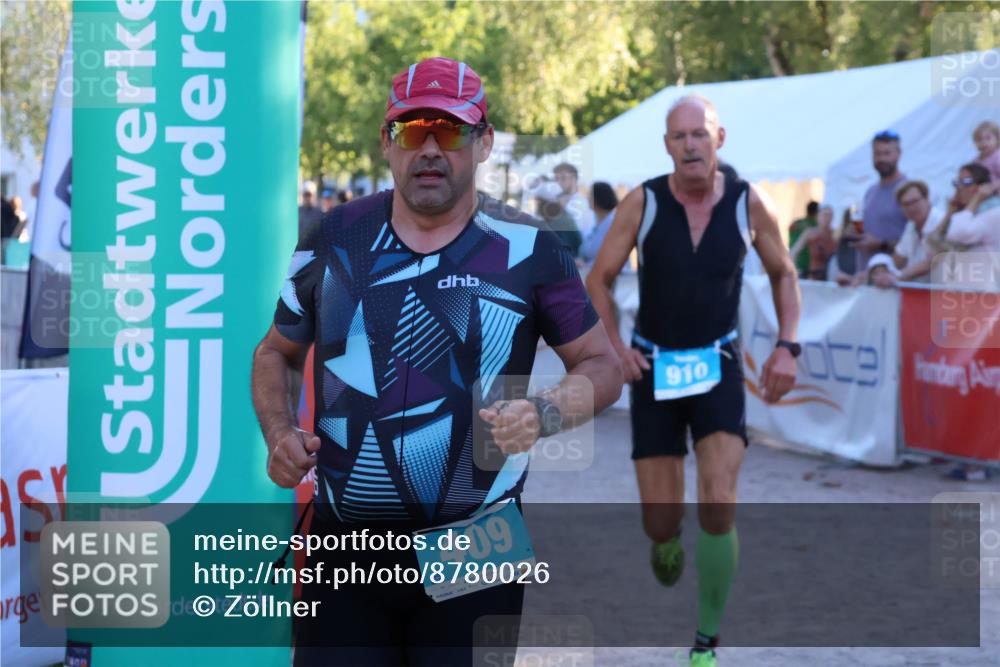 07.09.2025 - 19. Norderstedt Triathlon Zöllner http://msf.ph/oto/8780026 07.09.2025 17:34:17 Ziel 409, 432, 910 meine-sportfotos.de
