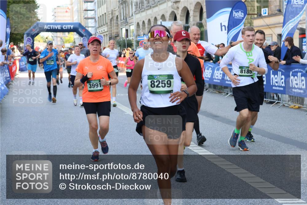 07.09.2025 - BARMER Alsterlauf Strokosch-Dieckow http://msf.ph/oto/8780040 07.09.2025 10:06:12 Ziel 2237, 2254, 2380, 2467, 2468, 2523, 2573, 2574, 2795, 3157, 3184, 3212, 3275, 3321, 3345, 3428, 3439, 3691, 3804, 3810, 3940, 3957, 3958, 4064, 4205, 4272, 4356, 4591, 5050, 5217, 5240, 5348, 5602, 5759, 5934, 6036, 6039, 6045, 6149, 6173, 6299, 6302, 6342, 8076, 8152, 8212 meine-sportfotos.de