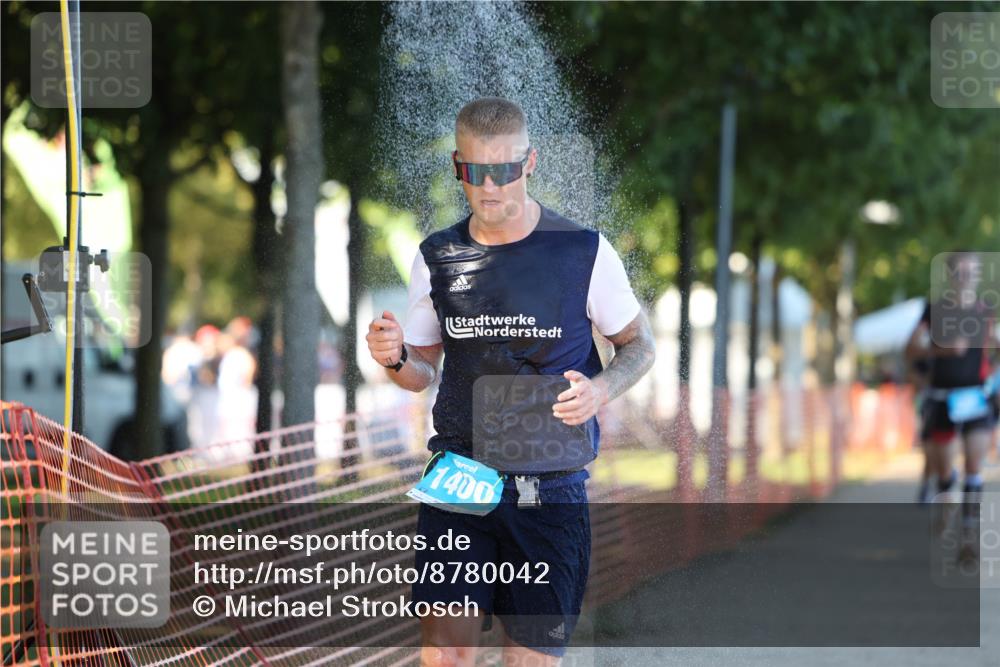07.09.2025 - 19. Norderstedt Triathlon Michael Strokosch http://msf.ph/oto/8780042 07.09.2025 17:05:16 Laufen 1400, 1446 meine-sportfotos.de