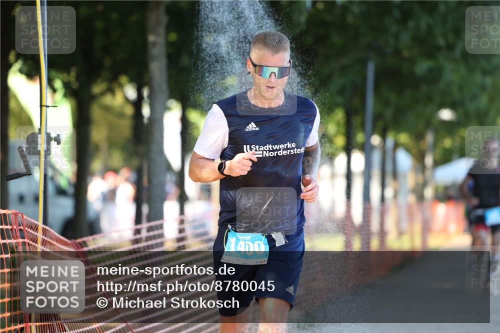 07.09.2025 - 19. Norderstedt Triathlon Michael Strokosch http://msf.ph/oto/8780045 07.09.2025 17:05:16 Laufen 1400, 1446 meine-sportfotos.de