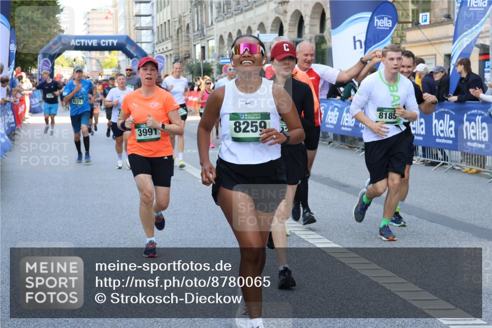 07.09.2025 - BARMER Alsterlauf Strokosch-Dieckow http://msf.ph/oto/8780065 07.09.2025 10:06:12 Ziel 2237, 2254, 2380, 2467, 2468, 2523, 2573, 2574, 2795, 3157, 3184, 3212, 3275, 3321, 3345, 3428, 3439, 3691, 3804, 3810, 3940, 3957, 3958, 4064, 4205, 4272, 4356, 4591, 5050, 5217, 5240, 5348, 5602, 5759, 5934, 6036, 6039, 6045, 6149, 6173, 6299, 6302, 6342, 8076, 8152, 8212 meine-sportfotos.de