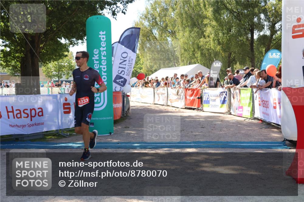 07.09.2025 - 19. Norderstedt Triathlon Zöllner http://msf.ph/oto/8780070 07.09.2025 12:46:45 Ziel 1233 meine-sportfotos.de