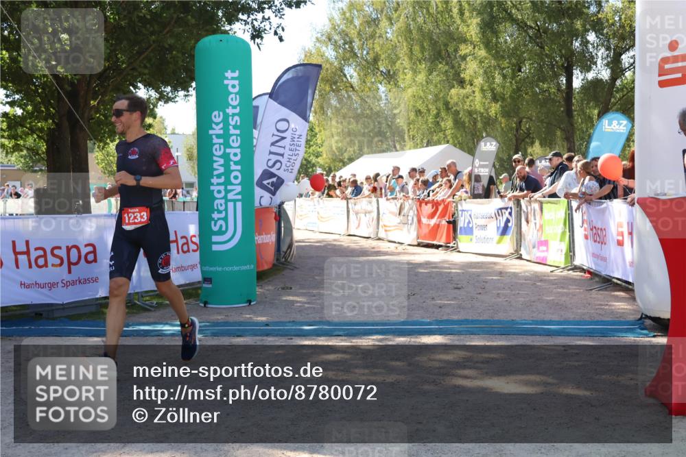 07.09.2025 - 19. Norderstedt Triathlon Zöllner http://msf.ph/oto/8780072 07.09.2025 12:46:46 Ziel 1233 meine-sportfotos.de