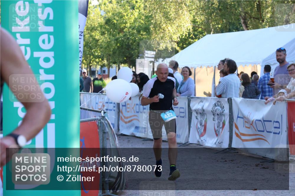 07.09.2025 - 19. Norderstedt Triathlon Zöllner http://msf.ph/oto/8780073 07.09.2025 17:34:20 Ziel 409, 432, 910 meine-sportfotos.de