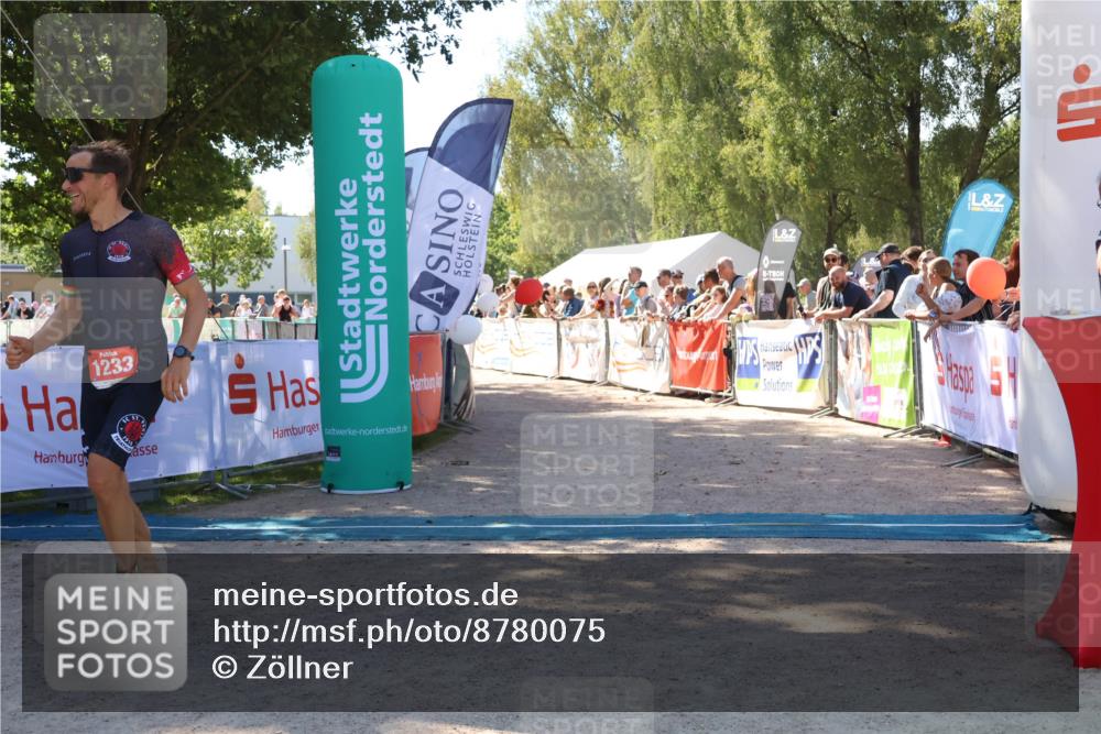 07.09.2025 - 19. Norderstedt Triathlon Zöllner http://msf.ph/oto/8780075 07.09.2025 12:46:46 Ziel 1233 meine-sportfotos.de