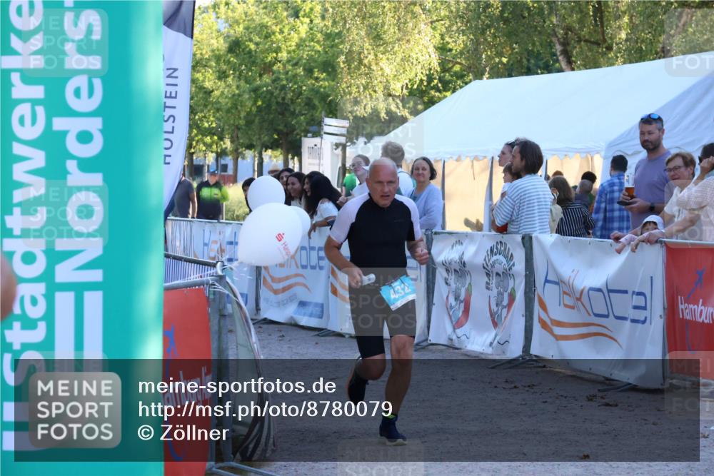 07.09.2025 - 19. Norderstedt Triathlon Zöllner http://msf.ph/oto/8780079 07.09.2025 17:34:20 Ziel 409, 432, 910 meine-sportfotos.de