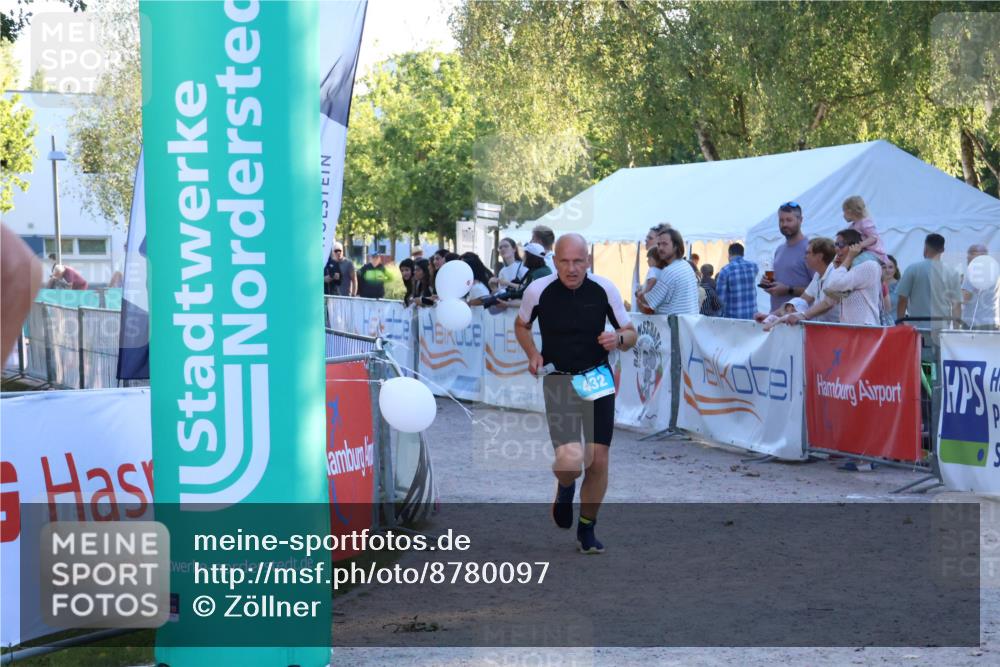 07.09.2025 - 19. Norderstedt Triathlon Zöllner http://msf.ph/oto/8780097 07.09.2025 17:34:21 Ziel 409, 432, 910 meine-sportfotos.de