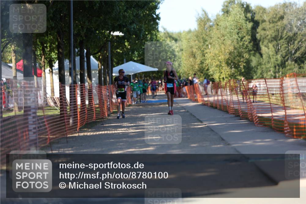 07.09.2025 - 19. Norderstedt Triathlon Michael Strokosch http://msf.ph/oto/8780100 07.09.2025 16:01:57 Laufen 377, 469, 473 meine-sportfotos.de