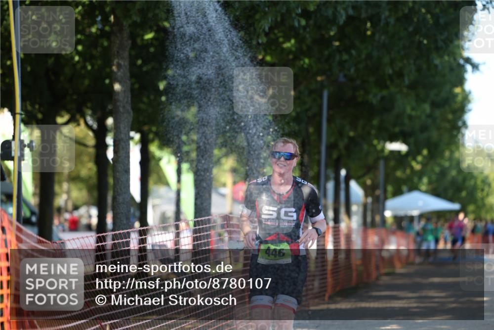 07.09.2025 - 19. Norderstedt Triathlon Michael Strokosch http://msf.ph/oto/8780107 07.09.2025 16:02:07 Laufen 377, 446 meine-sportfotos.de