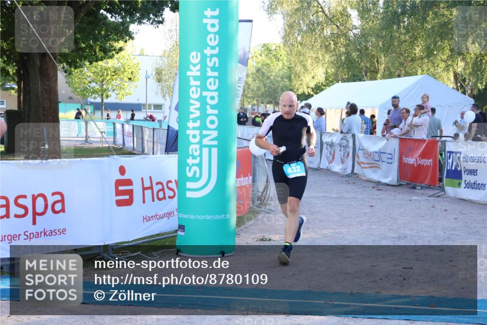 07.09.2025 - 19. Norderstedt Triathlon Zöllner http://msf.ph/oto/8780109 07.09.2025 17:34:22 Ziel 409, 432, 910 meine-sportfotos.de