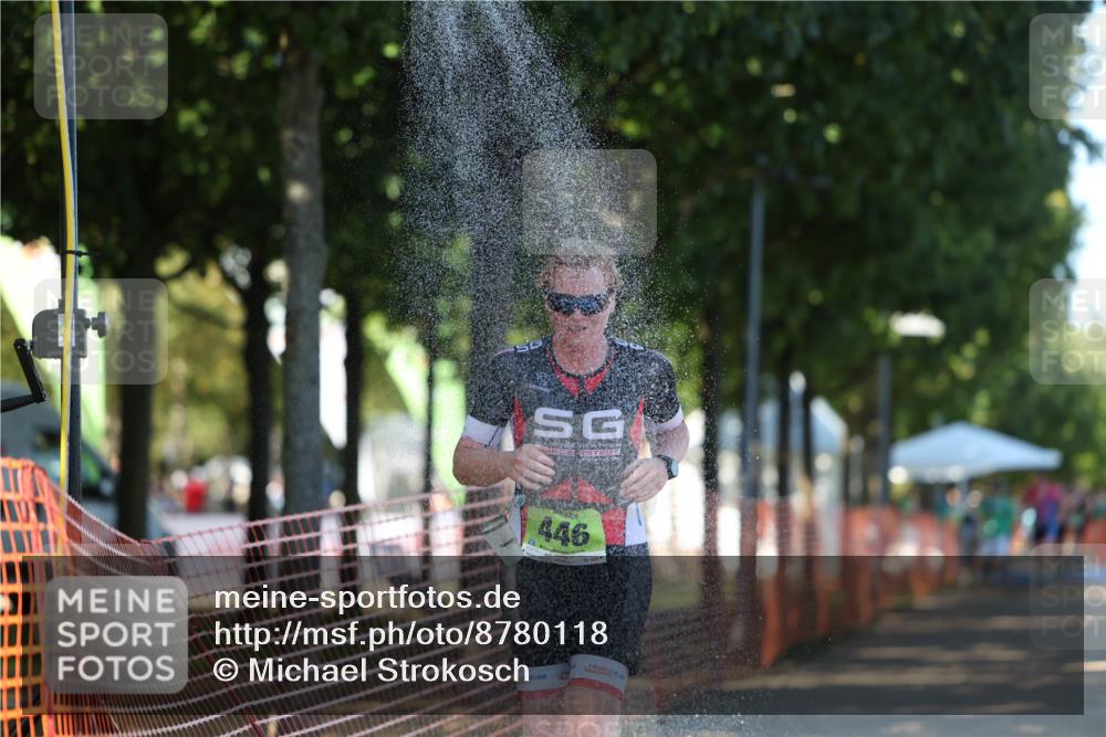 07.09.2025 - 19. Norderstedt Triathlon Michael Strokosch http://msf.ph/oto/8780118 07.09.2025 16:02:07 Laufen 377, 446 meine-sportfotos.de