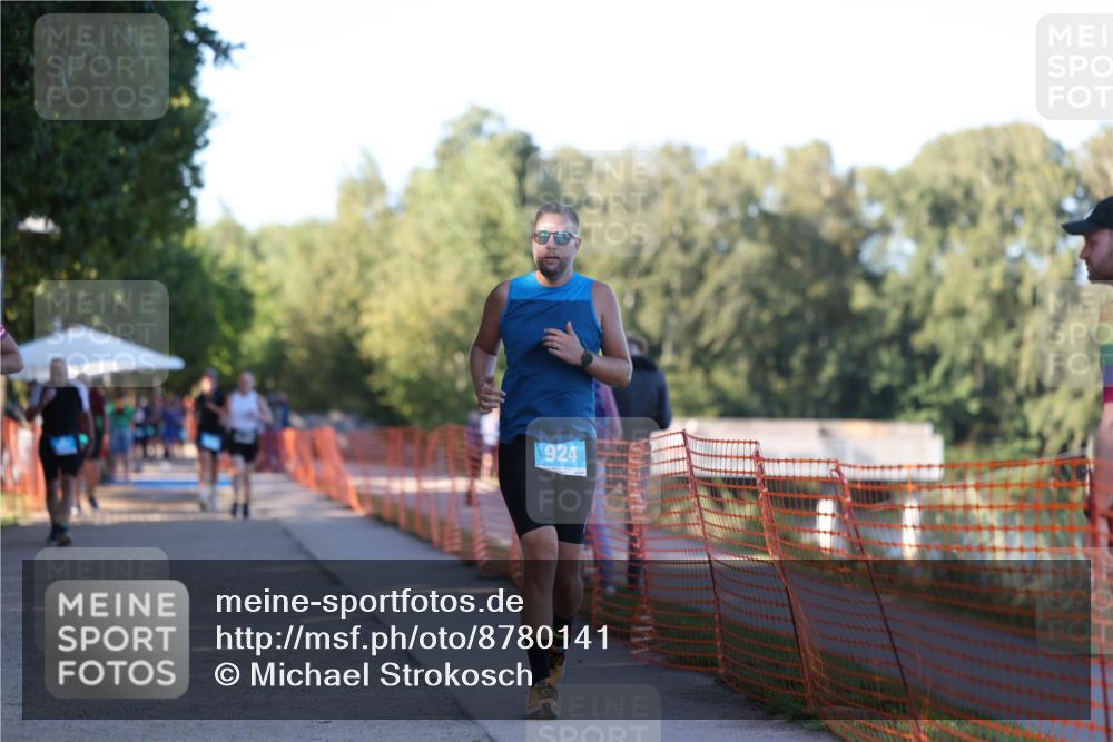 07.09.2025 - 19. Norderstedt Triathlon Michael Strokosch http://msf.ph/oto/8780141 07.09.2025 17:05:39 Laufen 924 meine-sportfotos.de