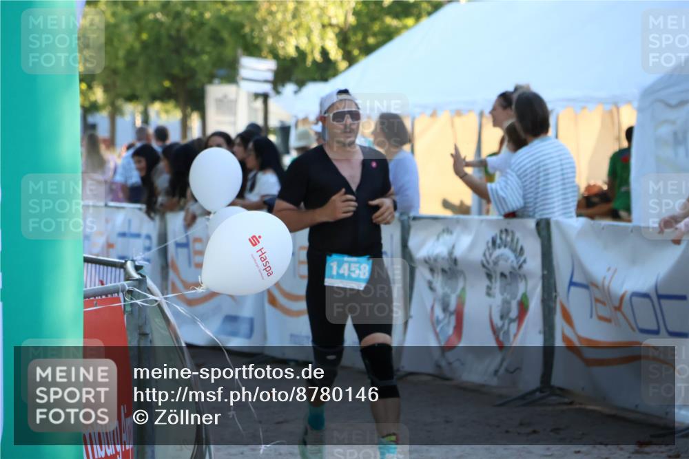 07.09.2025 - 19. Norderstedt Triathlon Zöllner http://msf.ph/oto/8780146 07.09.2025 17:35:00 Ziel 1458 meine-sportfotos.de