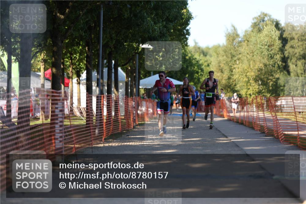 07.09.2025 - 19. Norderstedt Triathlon Michael Strokosch http://msf.ph/oto/8780157 07.09.2025 16:02:18 Laufen 457, 522 meine-sportfotos.de