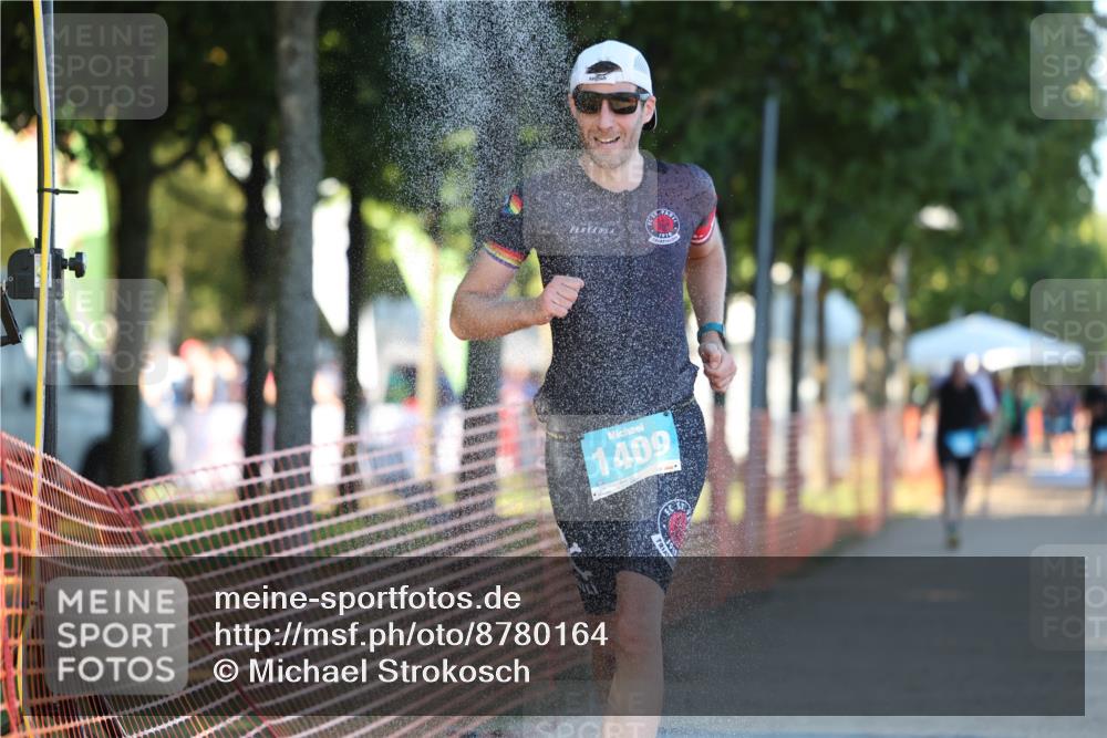 07.09.2025 - 19. Norderstedt Triathlon Michael Strokosch http://msf.ph/oto/8780164 07.09.2025 17:05:41 Laufen 432, 924 meine-sportfotos.de