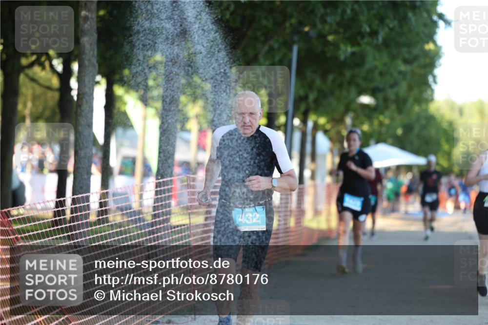 07.09.2025 - 19. Norderstedt Triathlon Michael Strokosch http://msf.ph/oto/8780176 07.09.2025 17:05:49 Laufen 432, 957, 1475 meine-sportfotos.de