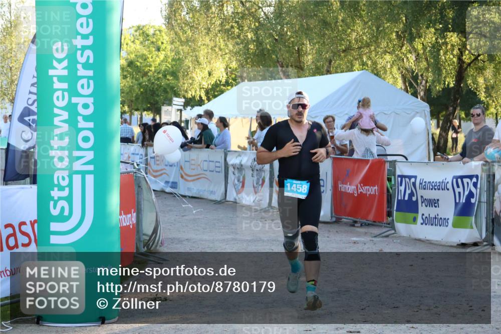 07.09.2025 - 19. Norderstedt Triathlon Zöllner http://msf.ph/oto/8780179 07.09.2025 17:35:02 Ziel 1458 meine-sportfotos.de