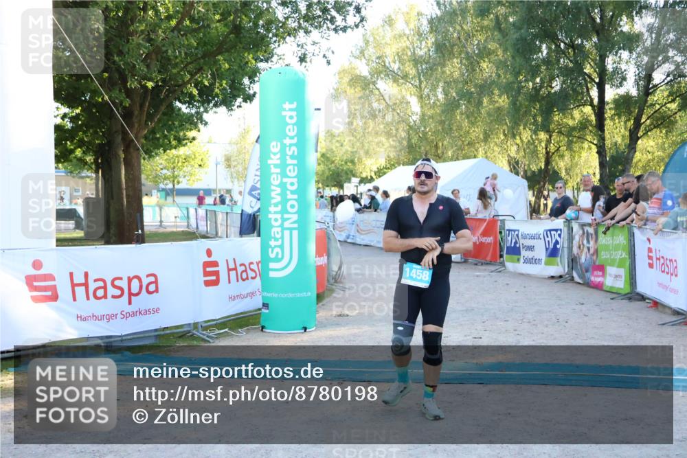07.09.2025 - 19. Norderstedt Triathlon Zöllner http://msf.ph/oto/8780198 07.09.2025 17:35:04 Ziel 1458 meine-sportfotos.de