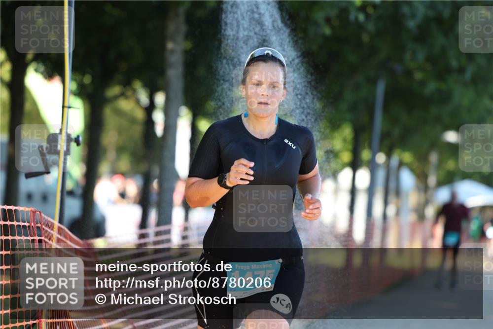 07.09.2025 - 19. Norderstedt Triathlon Michael Strokosch http://msf.ph/oto/8780206 07.09.2025 17:05:54 Laufen 935, 957, 1475 meine-sportfotos.de