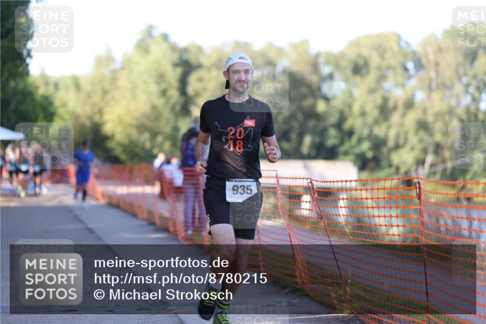 07.09.2025 - 19. Norderstedt Triathlon Michael Strokosch http://msf.ph/oto/8780215 07.09.2025 17:05:57 Laufen 935, 1475 meine-sportfotos.de