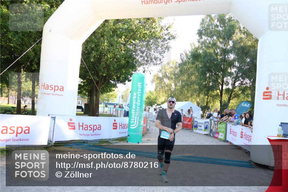 07.09.2025 - 19. Norderstedt Triathlon Zöllner http://msf.ph/oto/8780216 07.09.2025 17:35:05 Ziel 1458 meine-sportfotos.de