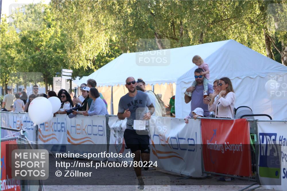07.09.2025 - 19. Norderstedt Triathlon Zöllner http://msf.ph/oto/8780224 07.09.2025 17:35:11 Ziel 925 meine-sportfotos.de
