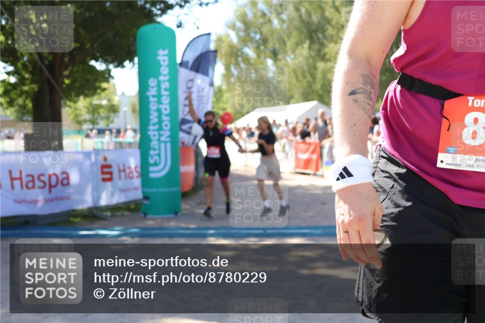 07.09.2025 - 19. Norderstedt Triathlon Zöllner http://msf.ph/oto/8780229 07.09.2025 12:48:35 Ziel 1315 meine-sportfotos.de