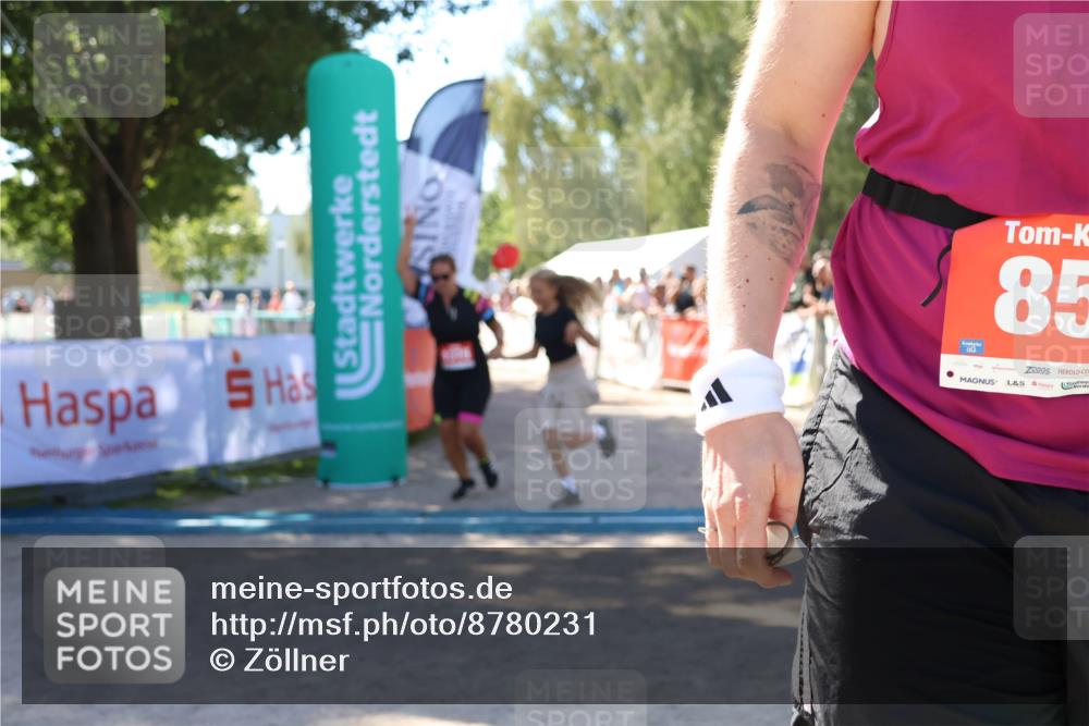 07.09.2025 - 19. Norderstedt Triathlon Zöllner http://msf.ph/oto/8780231 07.09.2025 12:48:35 Ziel 1315 meine-sportfotos.de