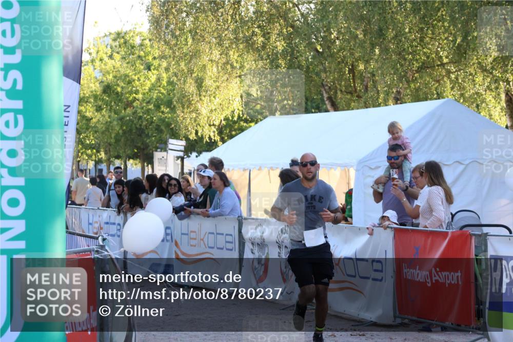 07.09.2025 - 19. Norderstedt Triathlon Zöllner http://msf.ph/oto/8780237 07.09.2025 17:35:12 Ziel 925 meine-sportfotos.de