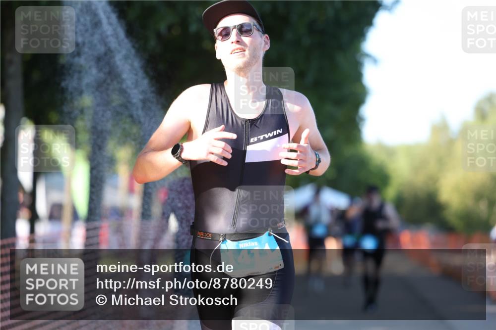 07.09.2025 - 19. Norderstedt Triathlon Michael Strokosch http://msf.ph/oto/8780249 07.09.2025 17:06:11 Laufen 929, 1454, 1515 meine-sportfotos.de