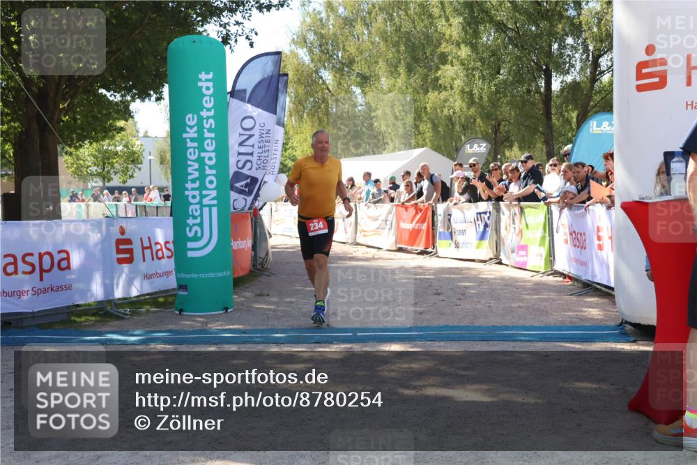 07.09.2025 - 19. Norderstedt Triathlon Zöllner http://msf.ph/oto/8780254 07.09.2025 12:49:05 Ziel 234 meine-sportfotos.de