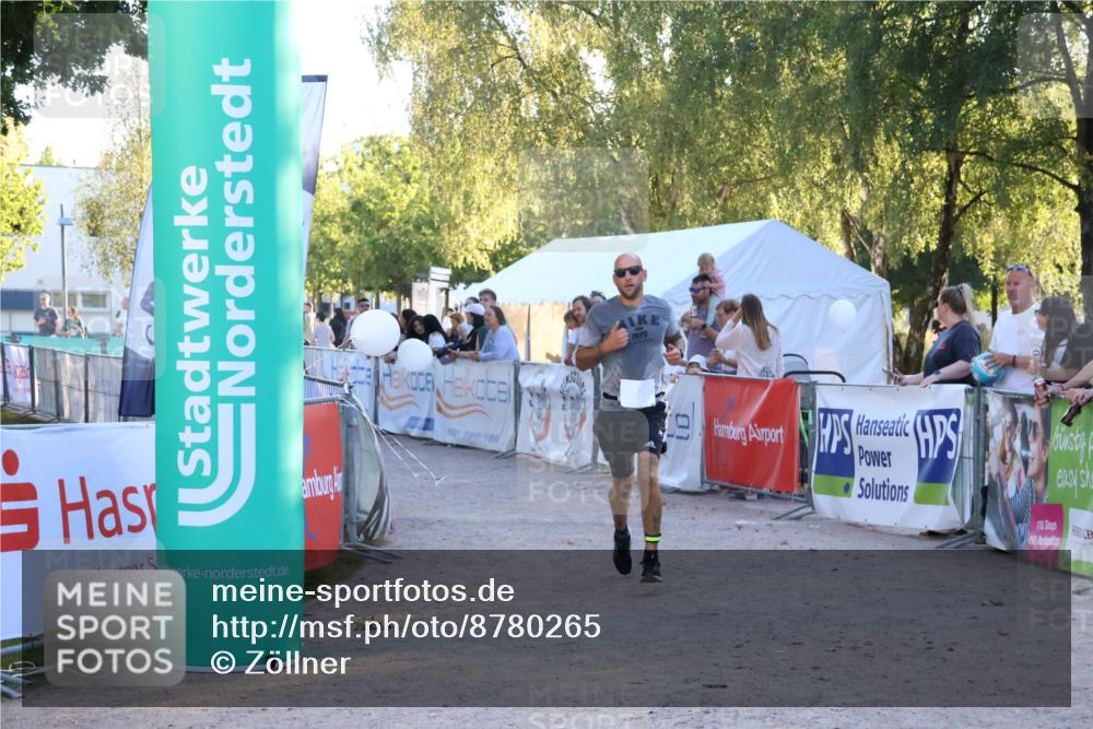 07.09.2025 - 19. Norderstedt Triathlon Zöllner http://msf.ph/oto/8780265 07.09.2025 17:35:13 Ziel 925 meine-sportfotos.de