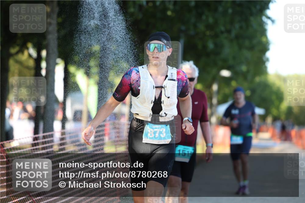07.09.2025 - 19. Norderstedt Triathlon Michael Strokosch http://msf.ph/oto/8780268 07.09.2025 17:06:17 Laufen 864, 929 meine-sportfotos.de