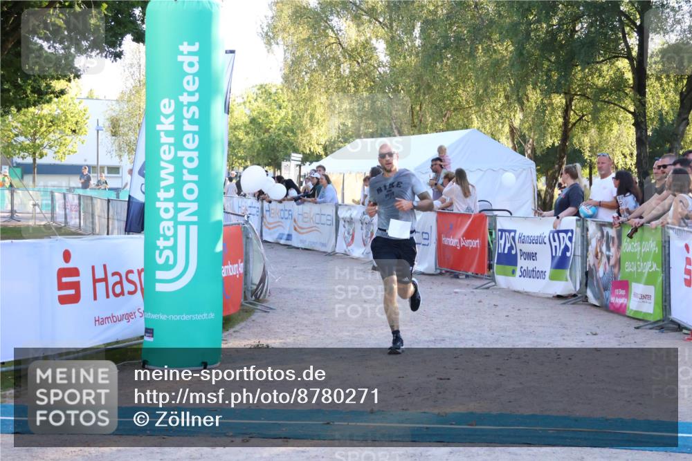 07.09.2025 - 19. Norderstedt Triathlon Zöllner http://msf.ph/oto/8780271 07.09.2025 17:35:13 Ziel 925 meine-sportfotos.de