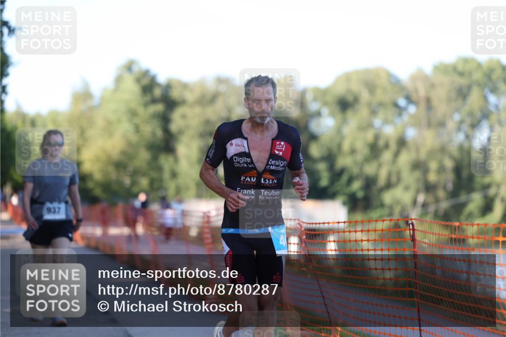 07.09.2025 - 19. Norderstedt Triathlon Michael Strokosch http://msf.ph/oto/8780287 07.09.2025 17:06:29 Laufen 406, 937 meine-sportfotos.de