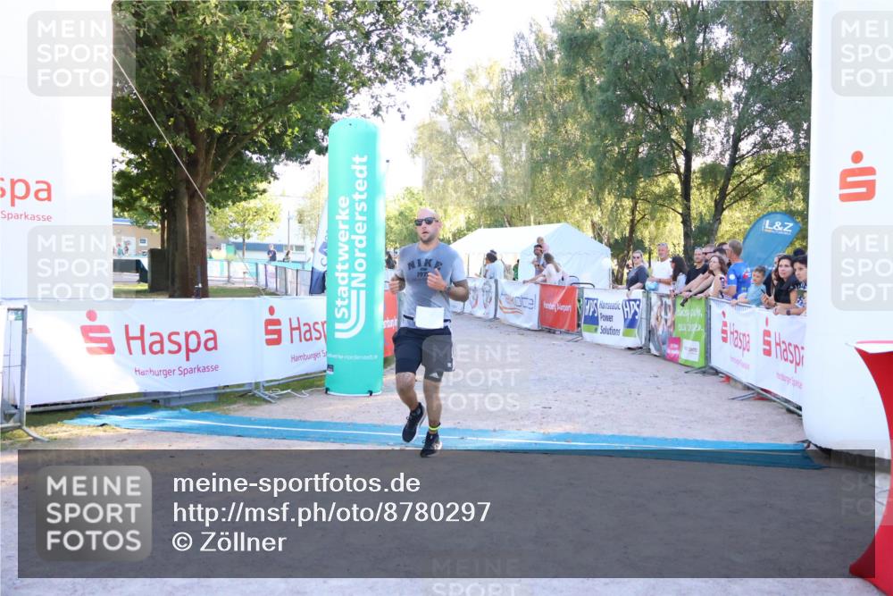 07.09.2025 - 19. Norderstedt Triathlon Zöllner http://msf.ph/oto/8780297 07.09.2025 17:35:15 Ziel 925 meine-sportfotos.de