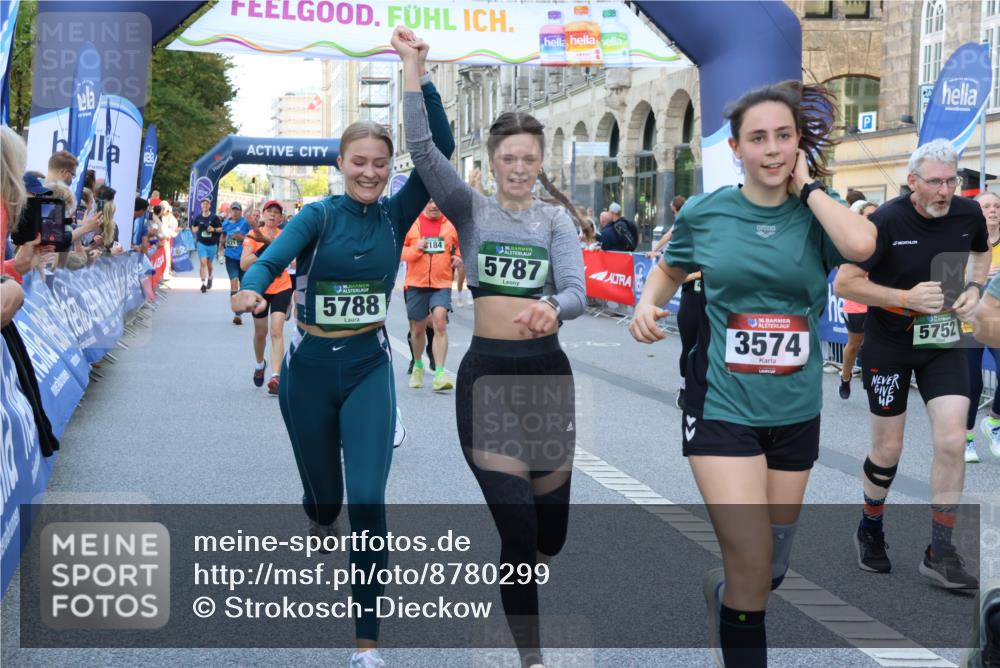 07.09.2025 - BARMER Alsterlauf Strokosch-Dieckow http://msf.ph/oto/8780299 07.09.2025 10:06:09 Ziel 2237, 2254, 2277, 2344, 2380, 2467, 2468, 2523, 2573, 2574, 2795, 3157, 3184, 3212, 3275, 3321, 3345, 3428, 3439, 3490, 3810, 3957, 3958, 4064, 4205, 4272, 4319, 4356, 4525, 4591, 5050, 5217, 5240, 5348, 5602, 5759, 5934, 6036, 6045, 6149, 6173, 6299, 6302, 8076, 8152, 8212 meine-sportfotos.de
