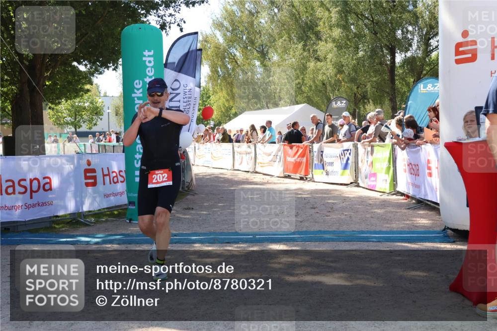 07.09.2025 - 19. Norderstedt Triathlon Zöllner http://msf.ph/oto/8780321 07.09.2025 12:49:50 Ziel 202 meine-sportfotos.de